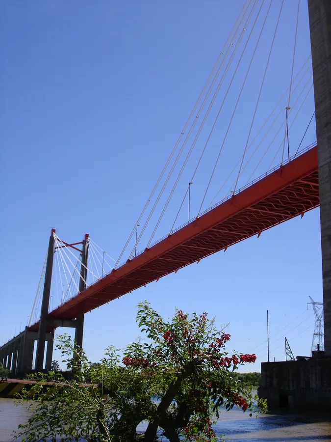 Puente pintado con revestimientos Revesta